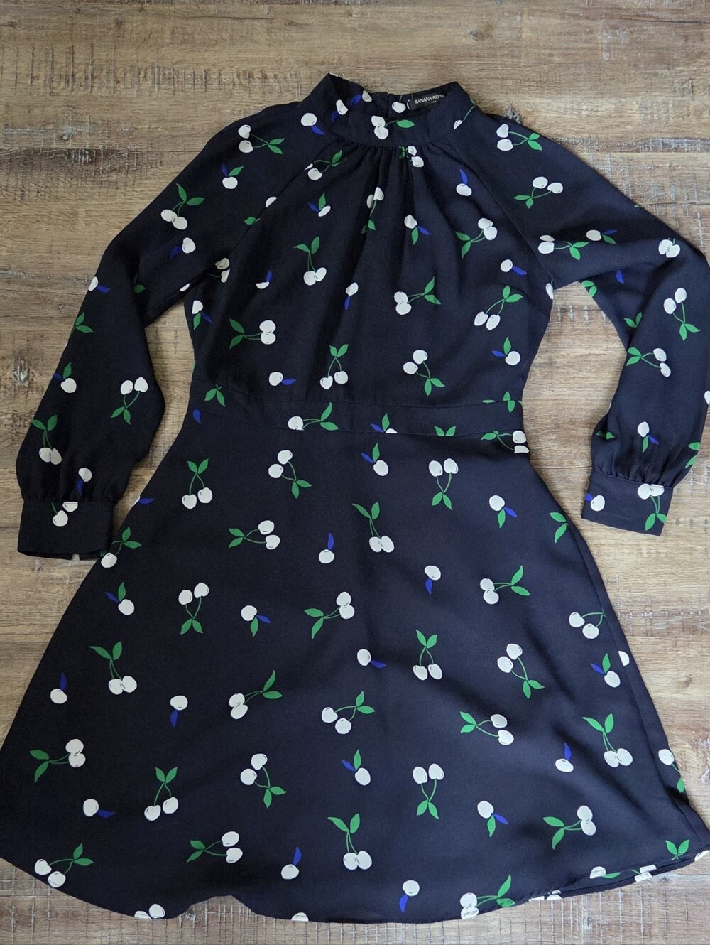 Banana Republic Navy Long Sleeve Dress With White Cherry Print 2P